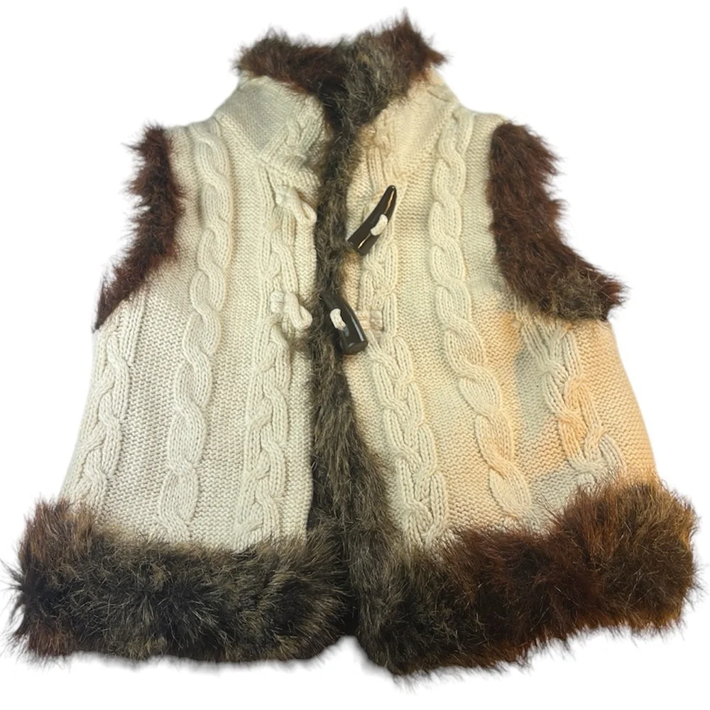 Gap Kids Girls Ivory‎ Cable Knit Sweater and Faux Fur Reversible Vest Siz…